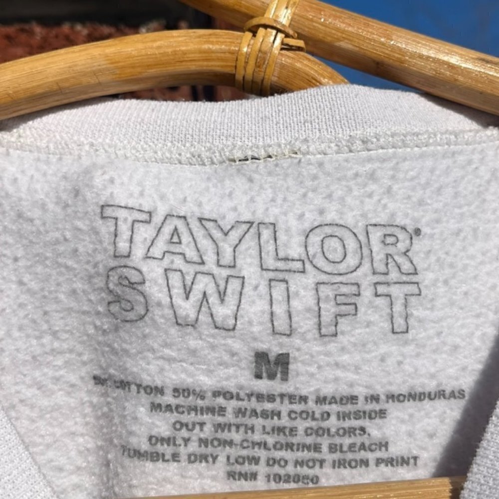Taylor Swift Limited Edition White Eras Crewneck Women's Medium - Picture 4 of 7